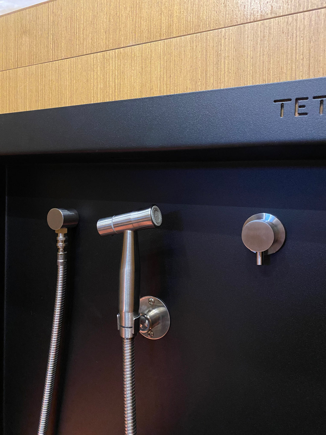 Tetravan Folding Shower 2.1 with Magnetic Curtain