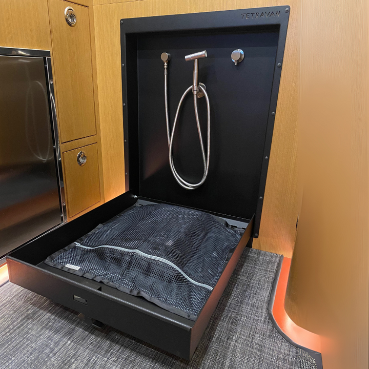 Tetravan Folding Shower 2.1 with Magnetic Curtain