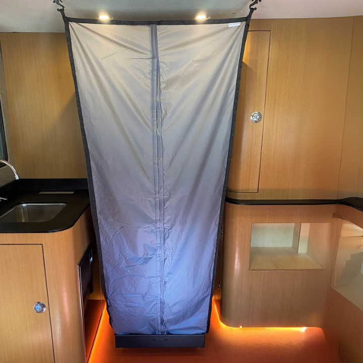 Tetravan Folding Shower 2.1 with Magnetic Curtain