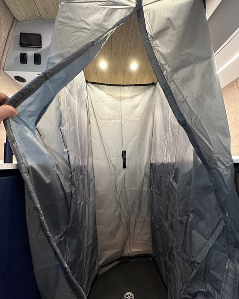 Tetravan In-Floor Shower Pan STAINLESS STEEL